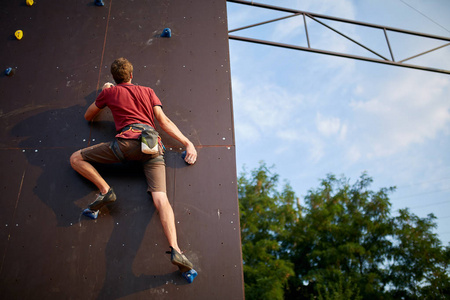 足球不仅关 足球不仅关